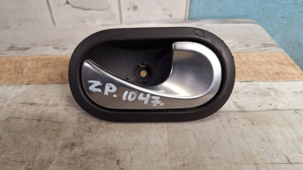 Rear door interior handle – Renault Scenic II -  Grand scenic II (2003-2006)