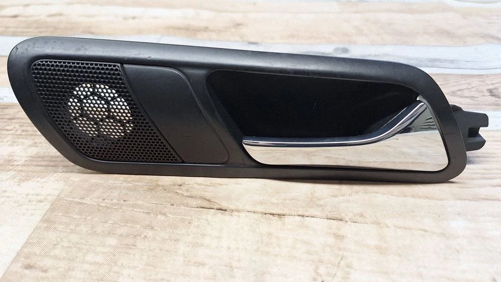 Rear door interior handle 3C4839114