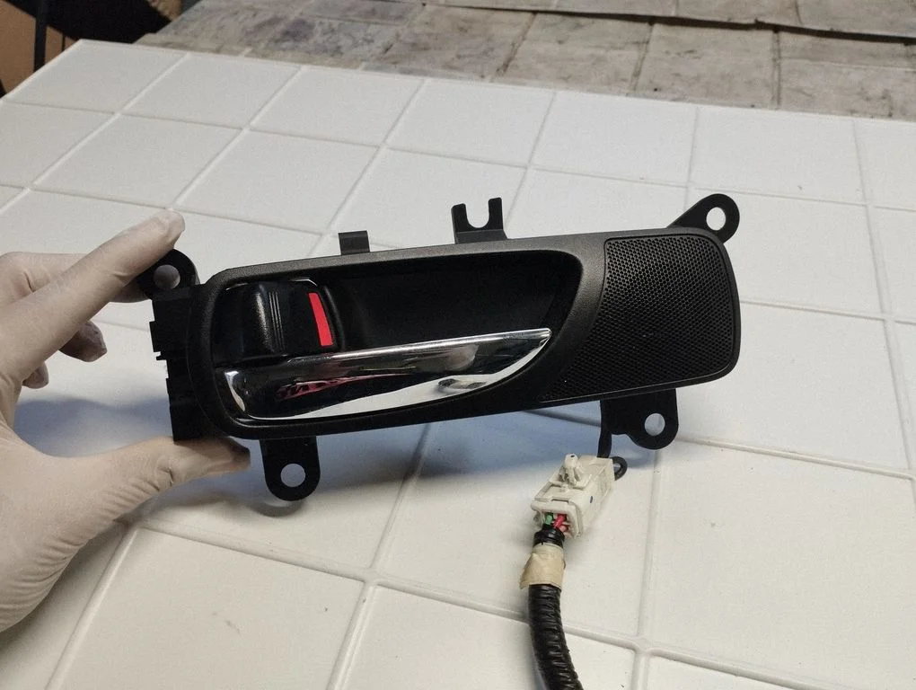 Rear door interior handle 6774053010