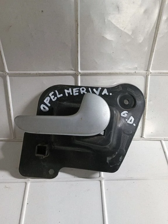 Rear door interior handle 13121861