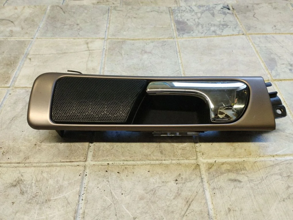 Rear door interior handle – Audi A6 Allroad C5 (1999-2005)