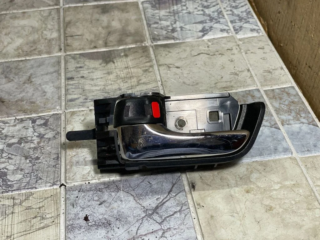 Rear door interior handle 6927447020