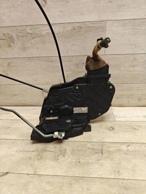 Rear door lock 3N6AA26412CP