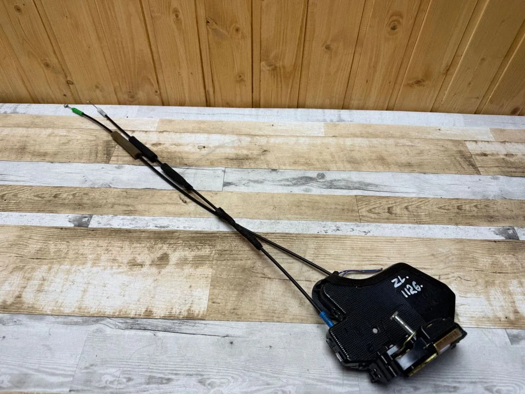 Rear door lock – rear left
