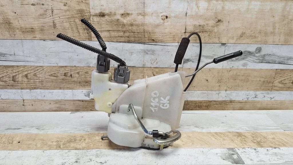 Rear door lock – rear left