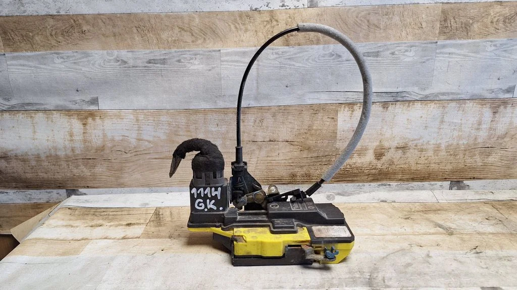 Rear door lock – rear left