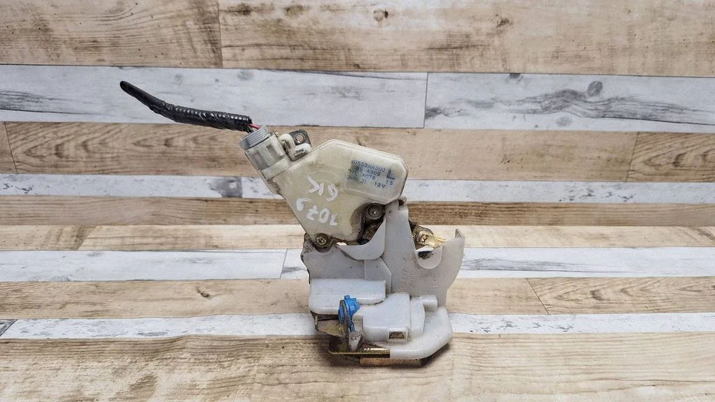 Rear door lock 80553AA300