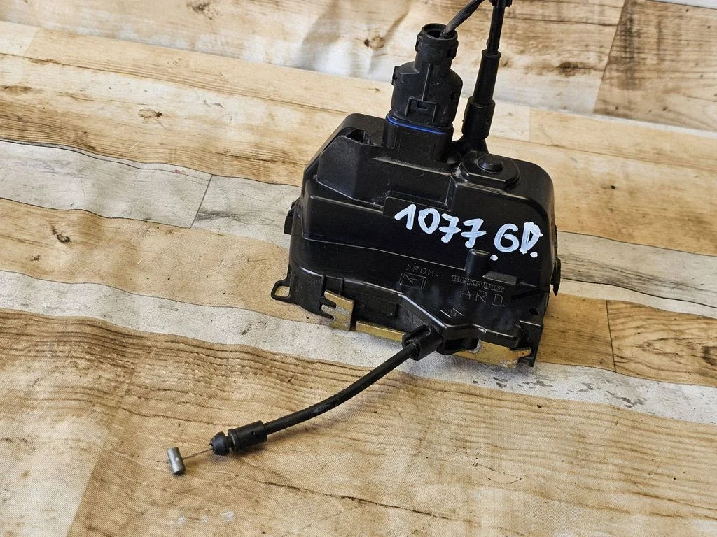 Rear door lock 000658Z98