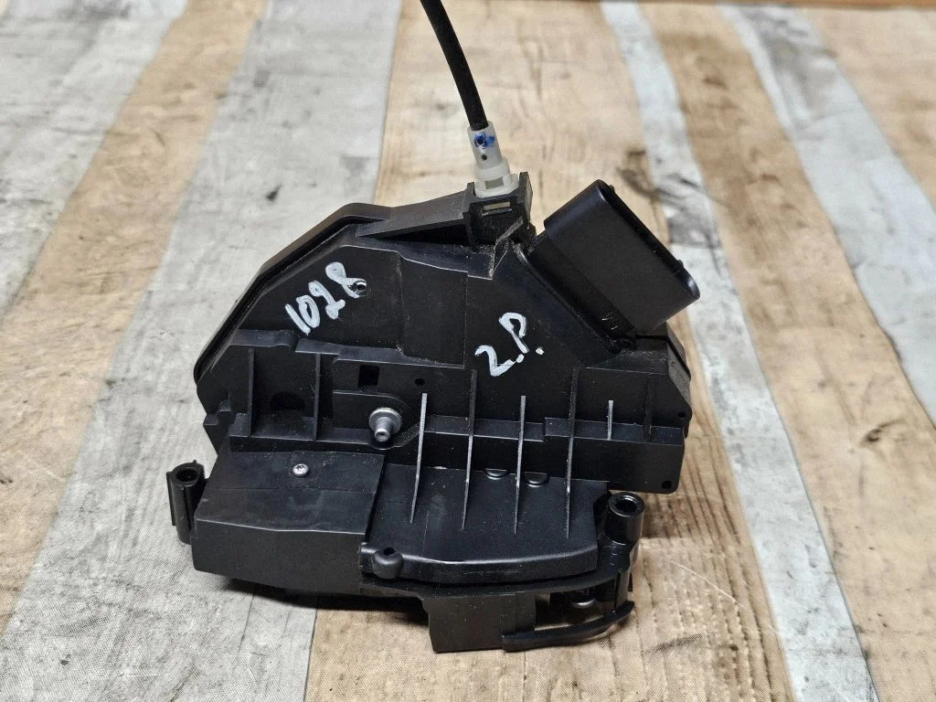 Rear door lock – Ford Ranger (2012-2018)