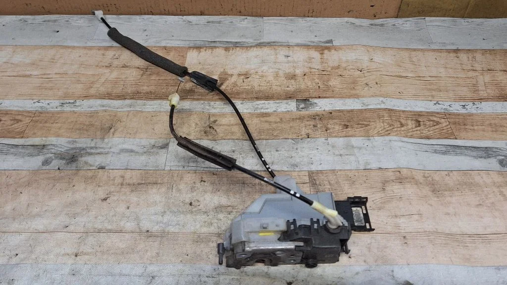 Rear door lock – Citroen C5 (2008-2016)