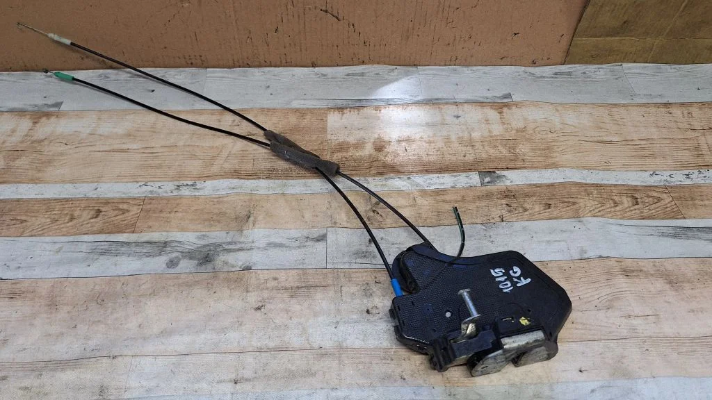 Rear door lock – rear left