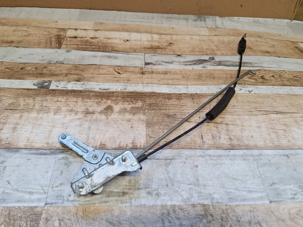 Rear door lock – Mazda 5 (2005-2010)