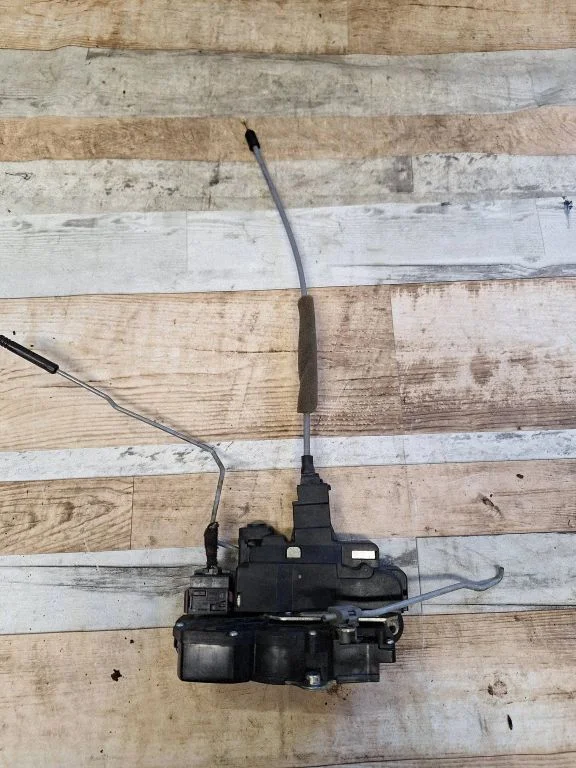 Rear door lock A046818