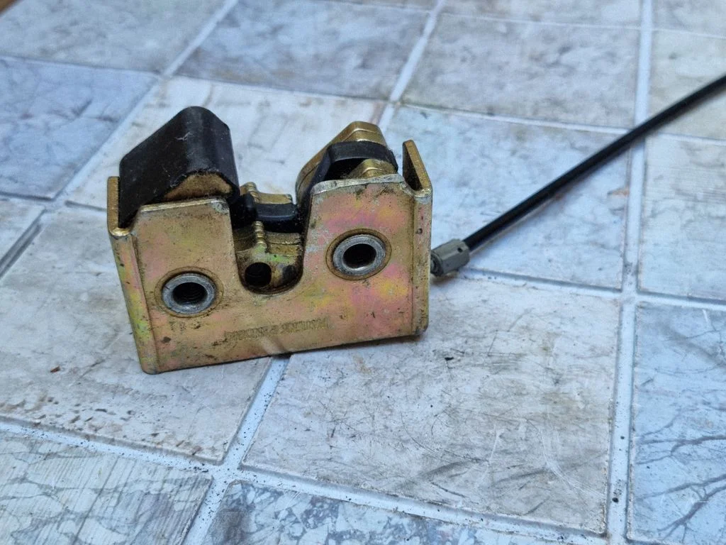 Rear door lock – Ford Transit - Tourneo Connect (2003-2008)