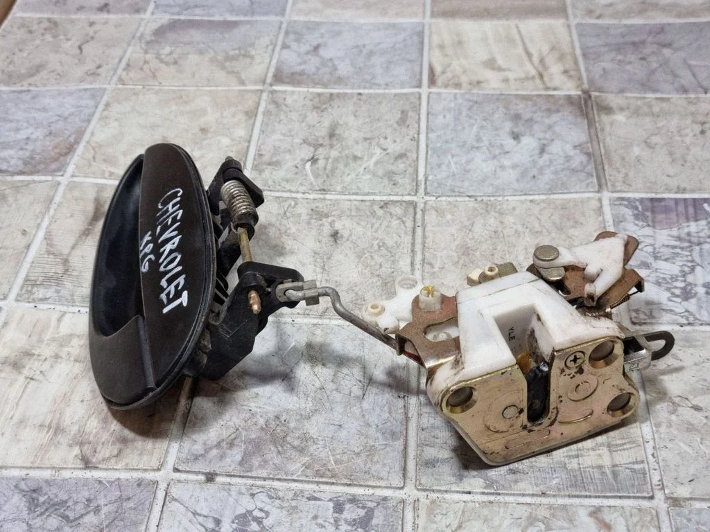 Rear door lock 96314566