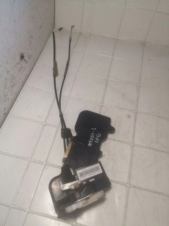 Rear door lock P3M71A264A26DF