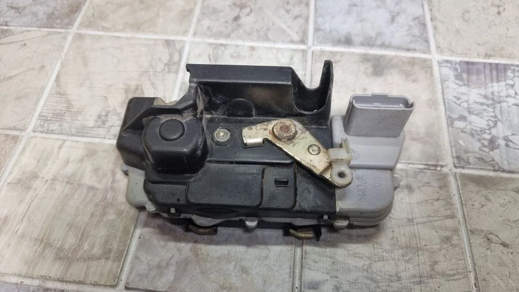 Rear door lock – Citroen C5 (2005-2008)