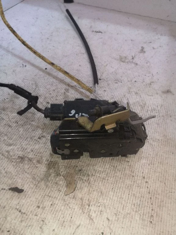Rear door lock 4B0839015B