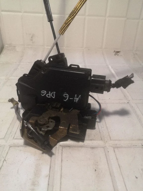 Rear door lock 1J0973714