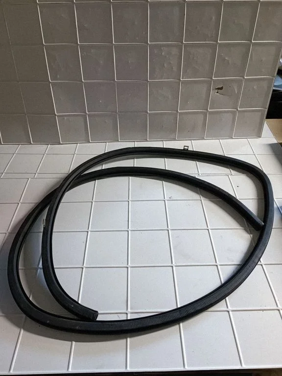 Rear door rubber seal (on body) – Lexus IS 220D-250-350 (2006-2013)