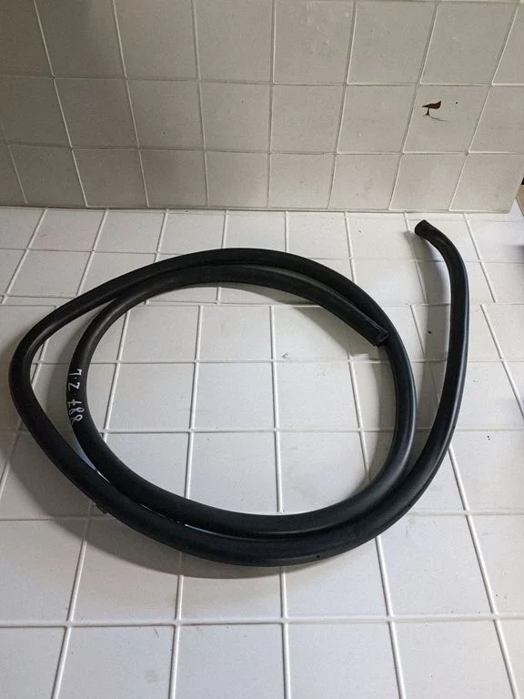 Rear door rubber seal (on body) – Lexus IS 220D-250-350 (2006-2013)