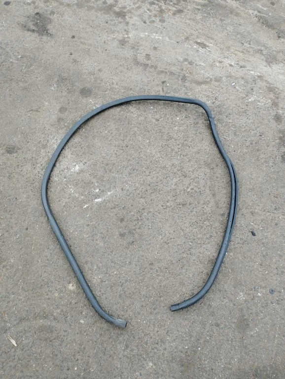 Rear door rubber seal (on body) – Lexus IS 220D-250-350 (2006-2013)