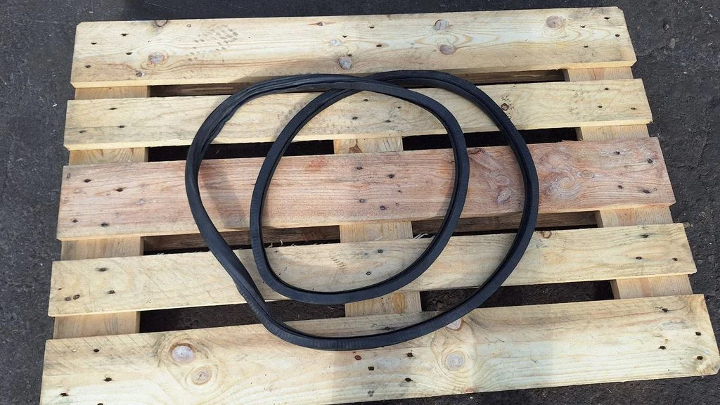 Rear door rubber seal (on body) – Audi A6 Allroad C5 (1999-2005)
