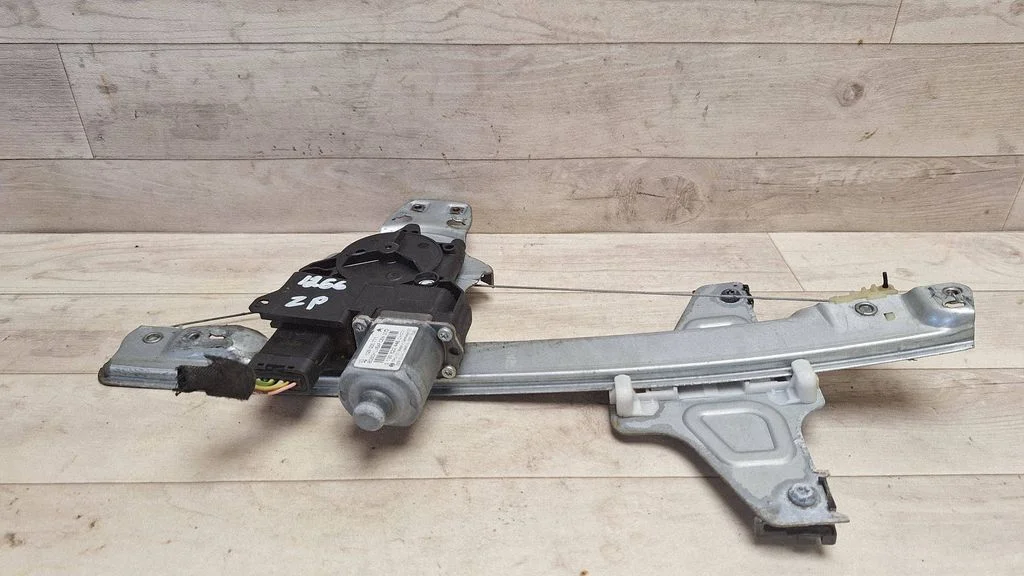 Rear door window regulator with motor 9657284680