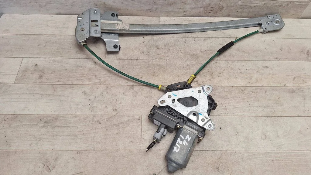 Rear door window regulator with motor 1494841080