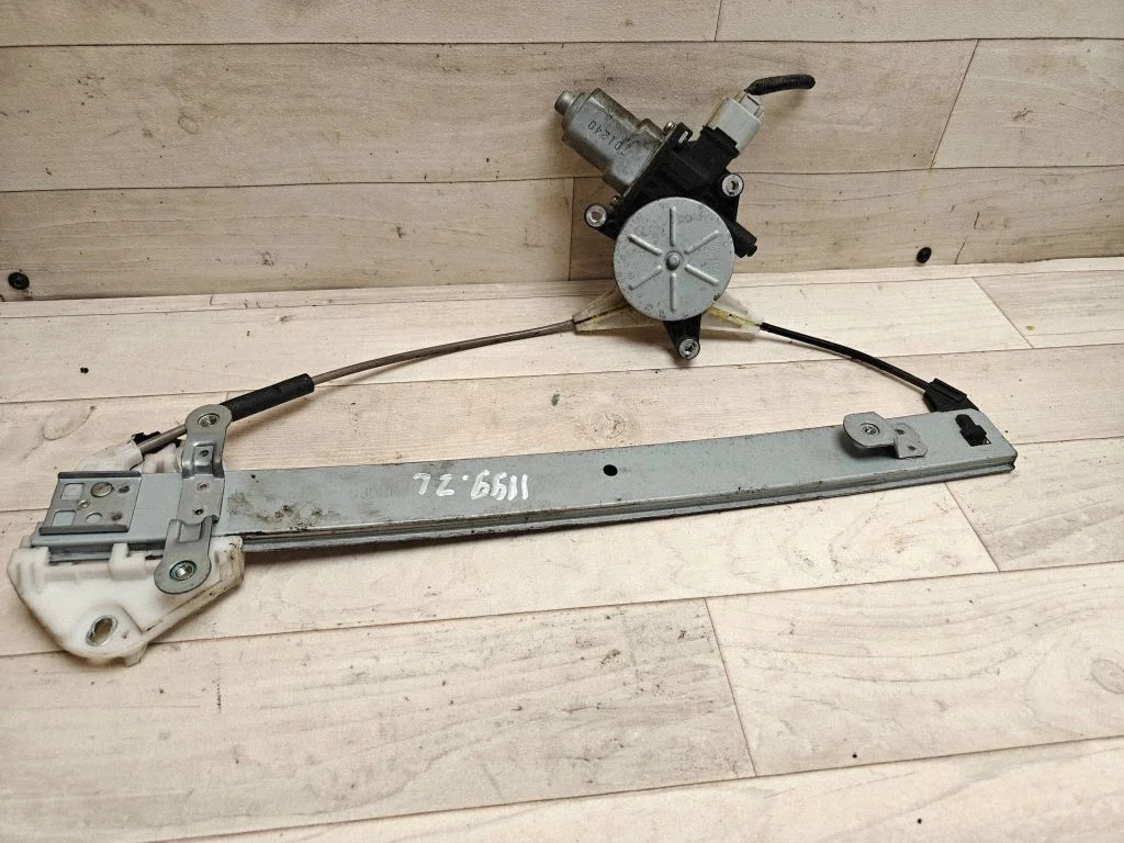 Rear door window regulator with motor 701240