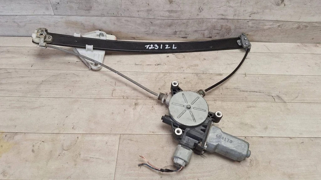 Rear door window regulator with motor 604170