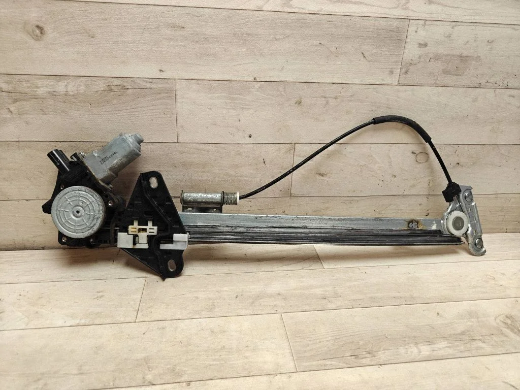 Rear door window regulator with motor – front left