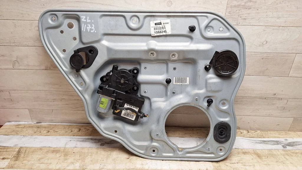 Rear door window regulator with motor 8679082