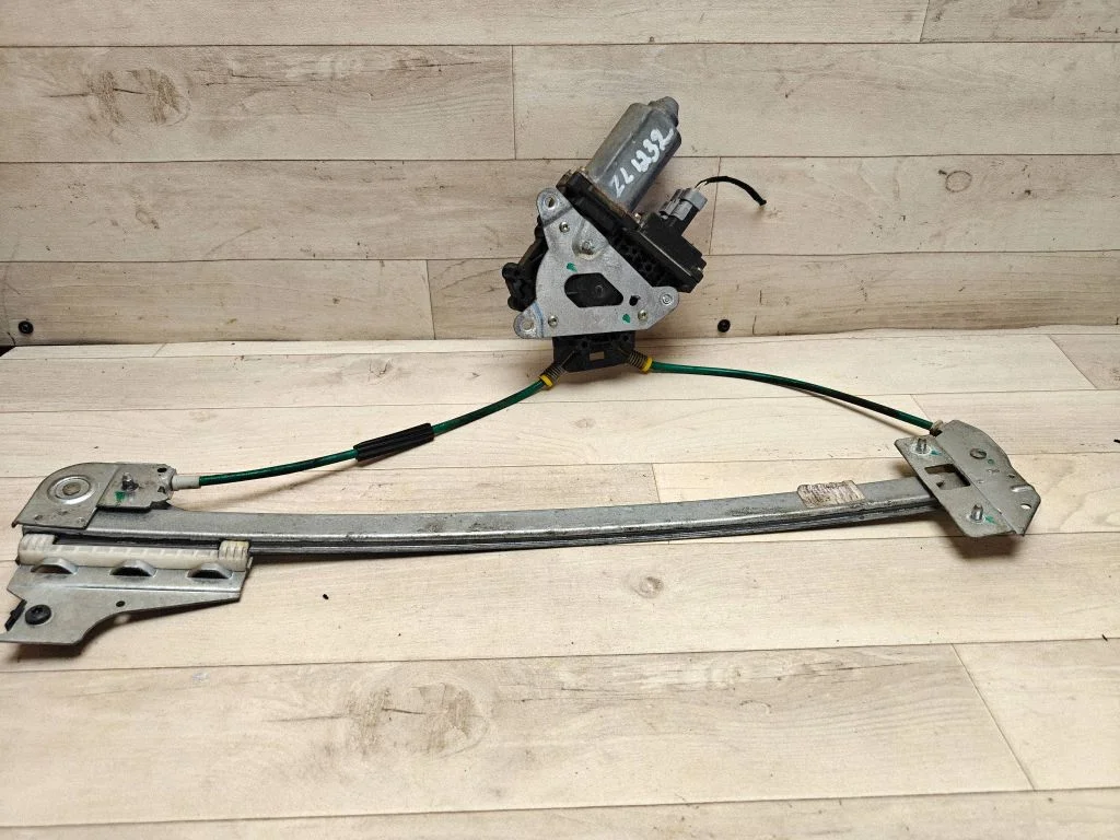 Rear door window regulator with motor 1494841080