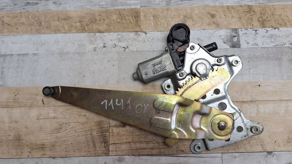 Rear door window regulator with motor 8571013040