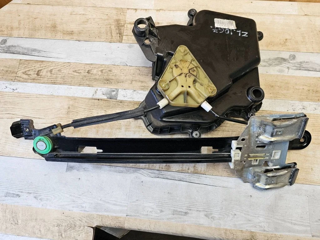 Tagaukse elektriline aknatõstuk mootoriga – Seat Leon (1P) (2005-2012)