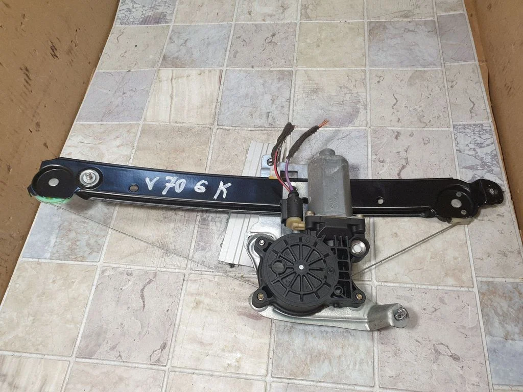 Rear door window regulator with motor 119971XXX