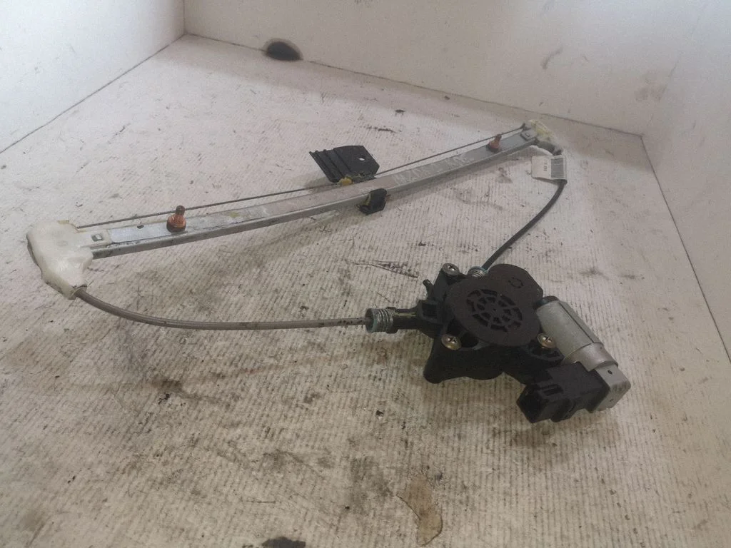 Rear door window regulator with motor GJ6A5858X