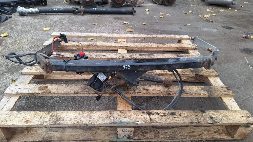 Tow bar set AM5J19D521BB
