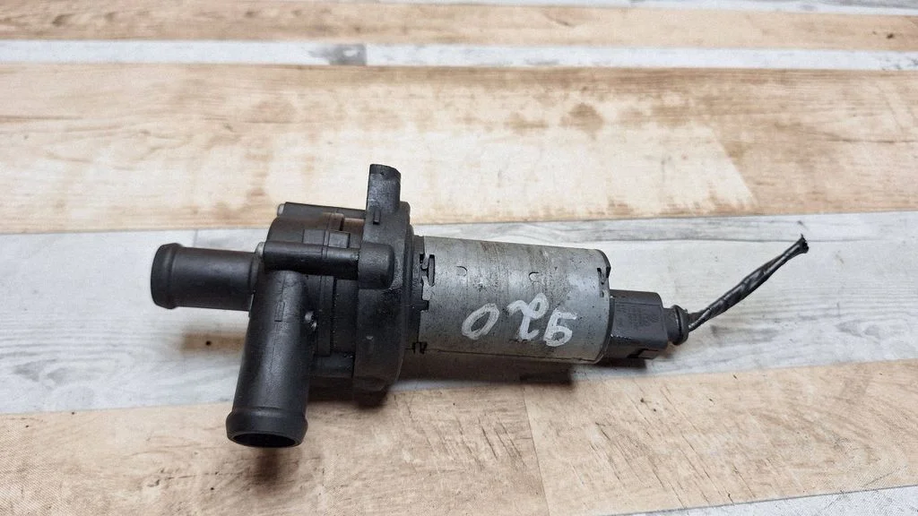 Electric auxiliary coolant/water pump 0392020073