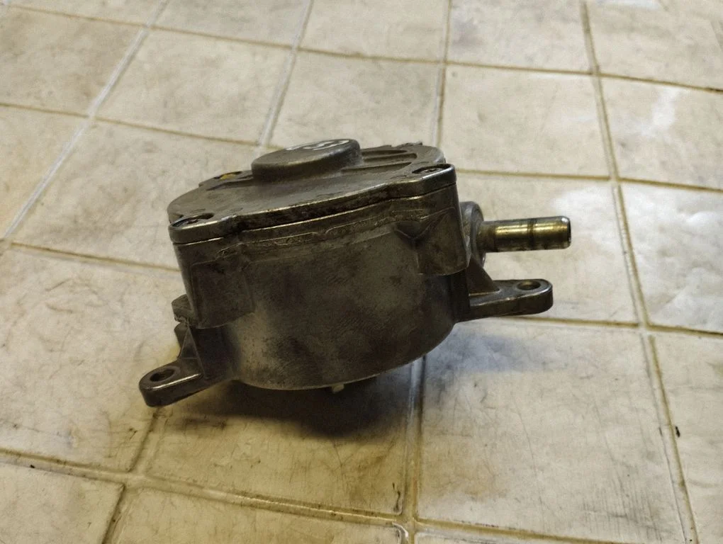 Vacuum pump LA1231065