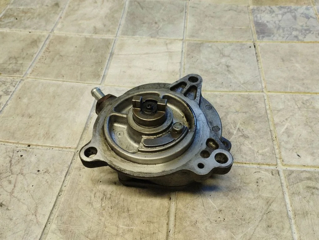 Vacuum pump
