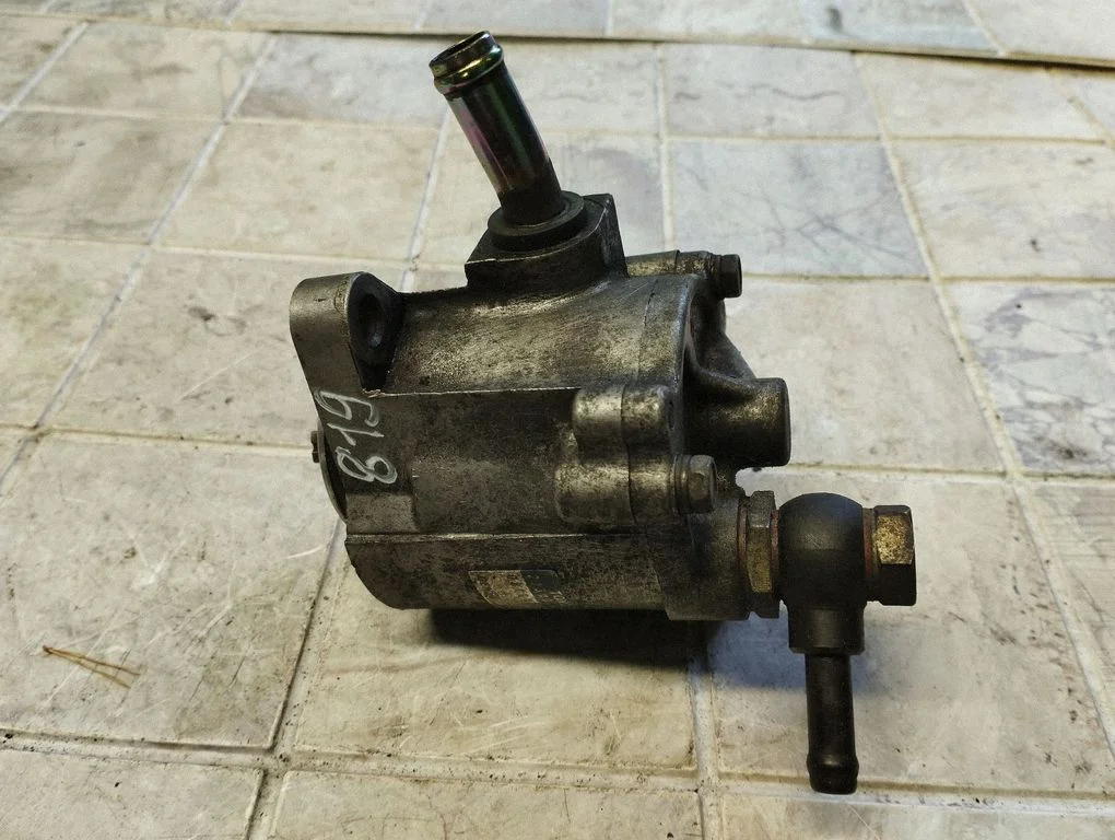 Vaakumpump – Toyota Corolla Verso E121 (2001-2004)