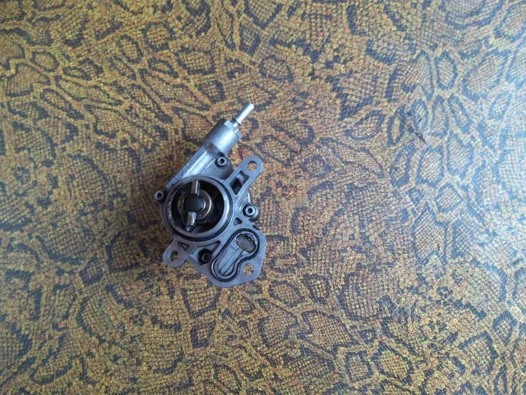 Vacuum pump D1431C1212L