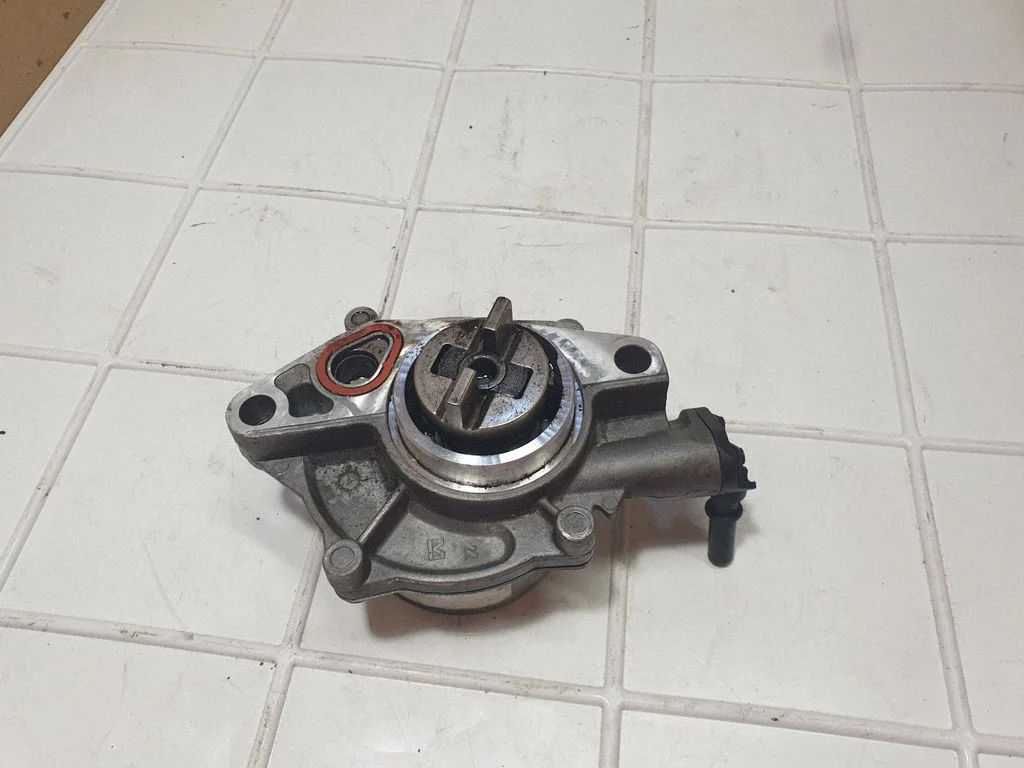 Vacuum pump