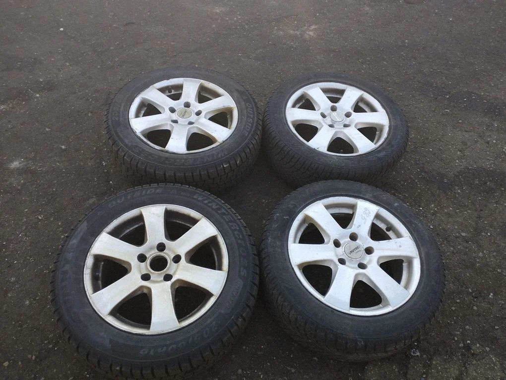 R16 alloy rim – Honda FR-V (2004-2009)