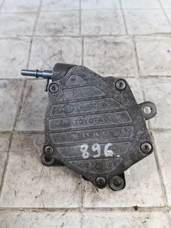 Vacuum pump 06010653