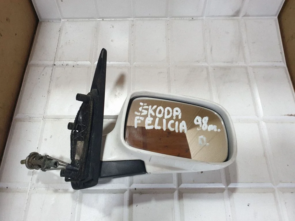 Mehaaniline välispeegel – Skoda Felicia I (1994-1998)