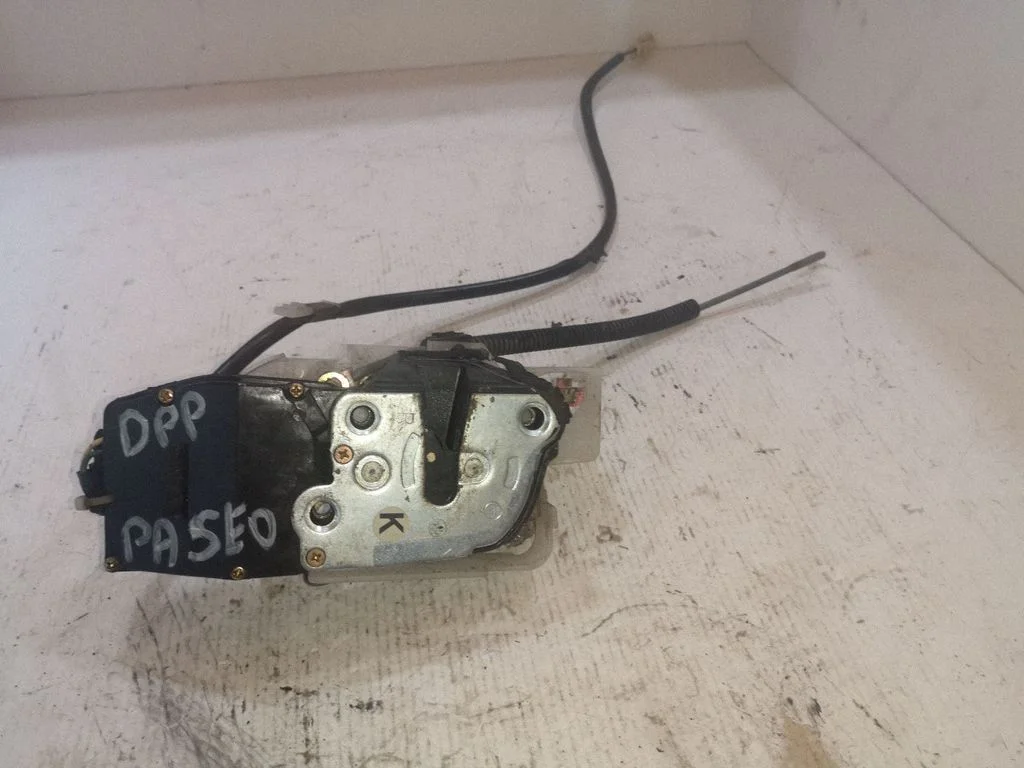 Front door lock – Toyota Paseo (EL54) II (1995-1999)