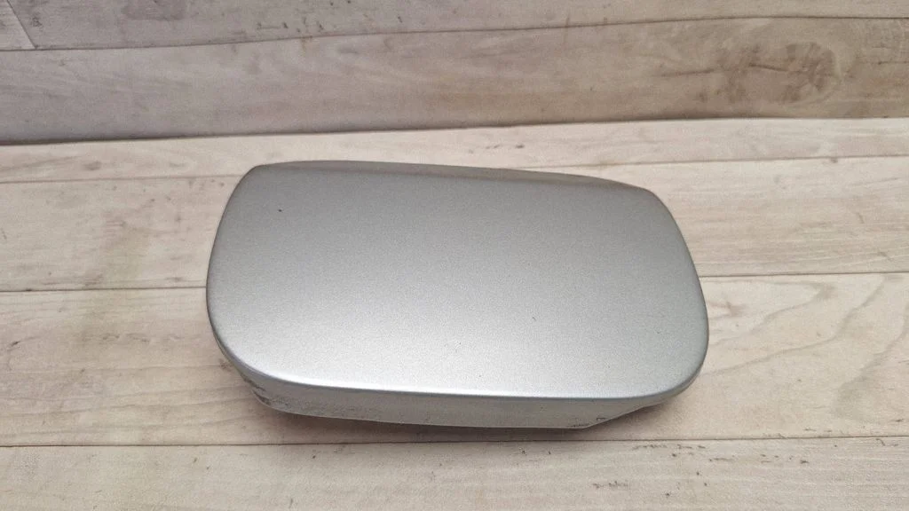 Klapka wlewu paliwa A1695841617
